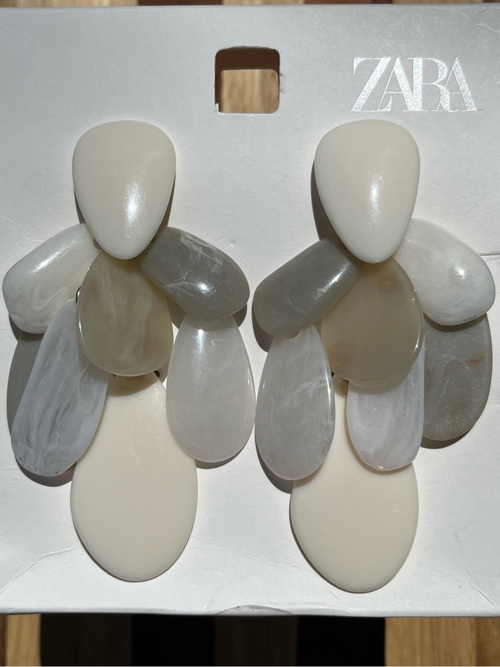 Zara Resin Piece Earrings Ecru 4736/216/712 NWT